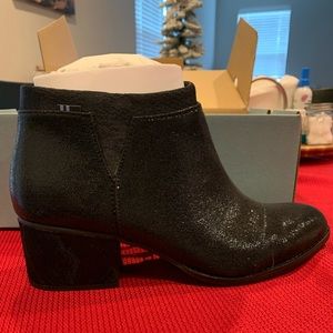 NWT — Toms Loren Booties 8.5